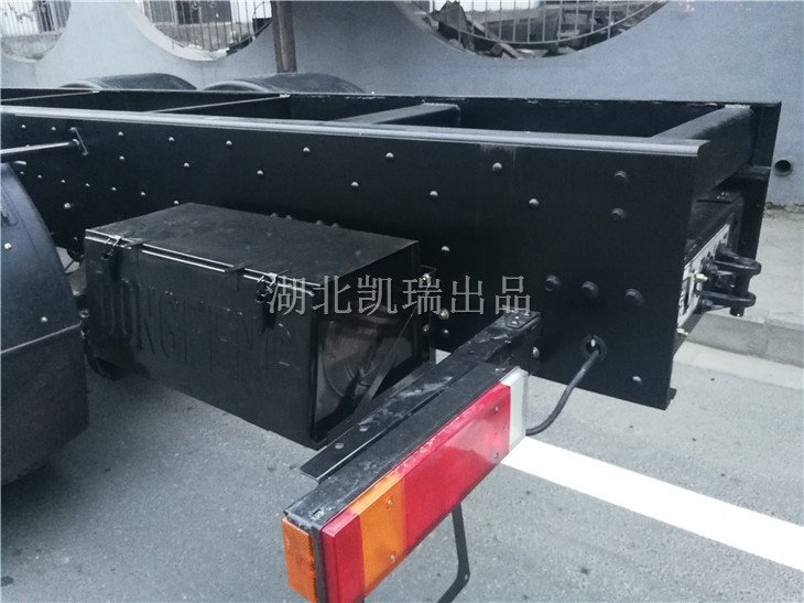 加固板樣式及工具箱安裝位置 加固板樣式及工具箱安裝位置